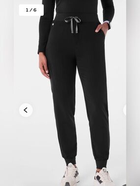 FIGS Zamora High-Waisted Jogger Scrub Pants Petite